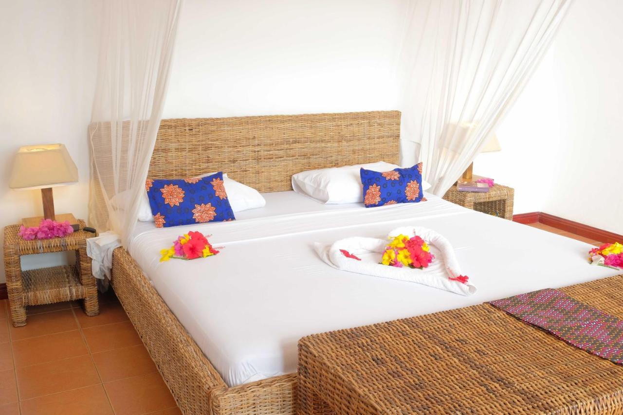Albatross Ocean View Hotel Dongwe Exterior photo