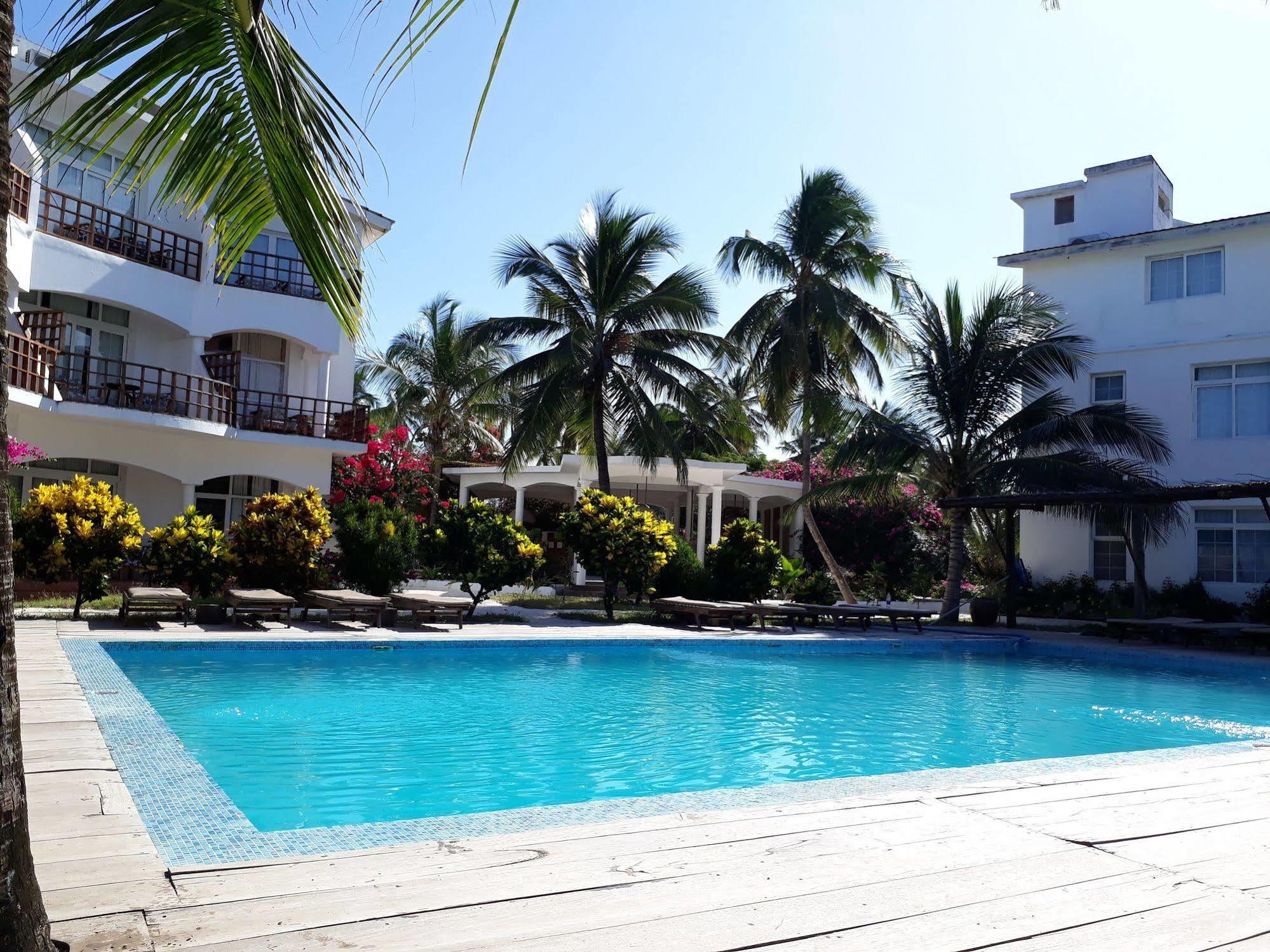 Albatross Ocean View Hotel Dongwe Exterior photo